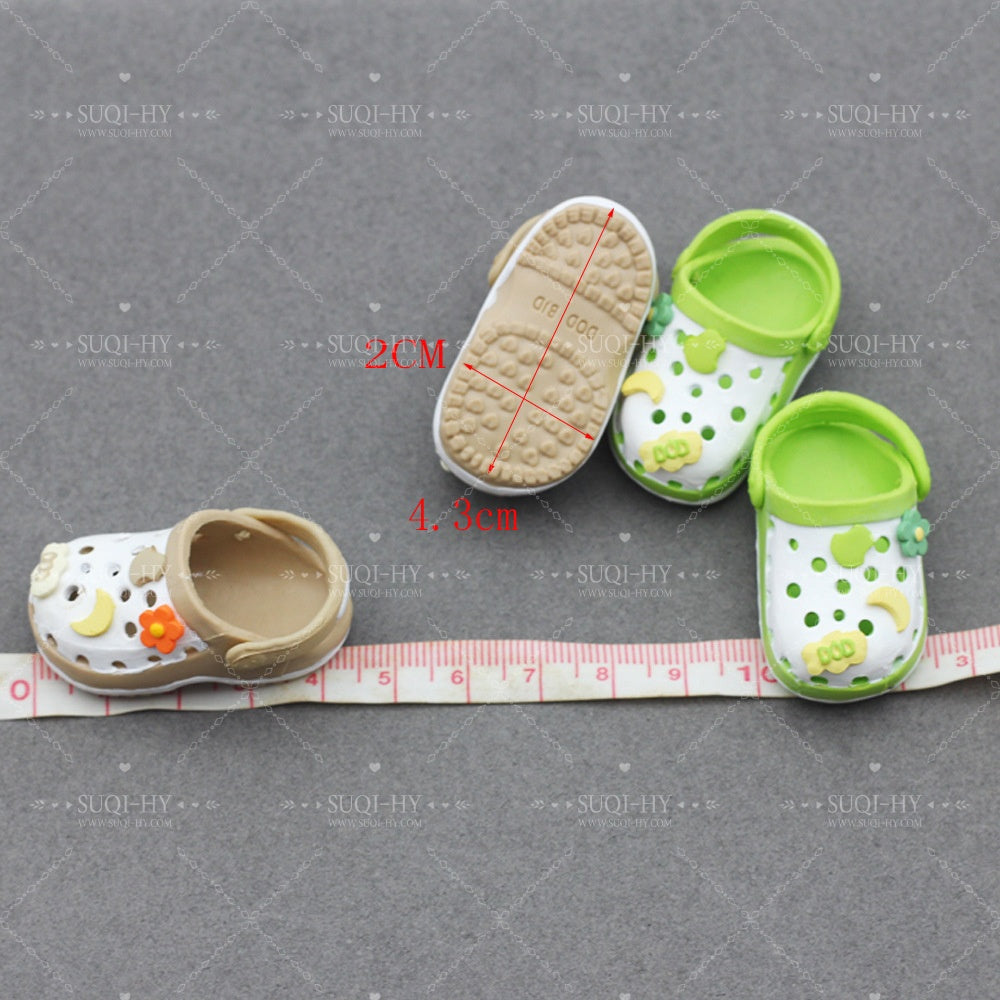 Crocs suitable for 17cm dolls and 6-division BJD like baoao, with charms for DIY decoration